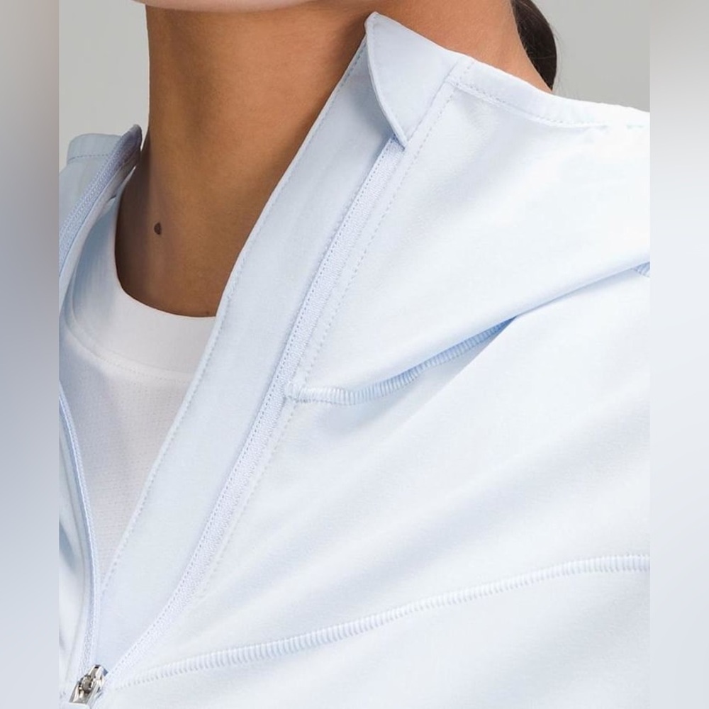 Lululemon Mist Over Windbreaker in Windmill $128 Size 8 - Picture 4 of 14